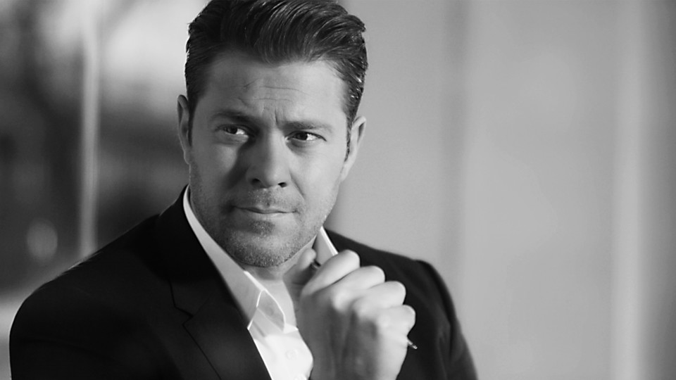 Χρήστος Χολίδης: Ντύνεται γαμπρός ο τραγουδιστής