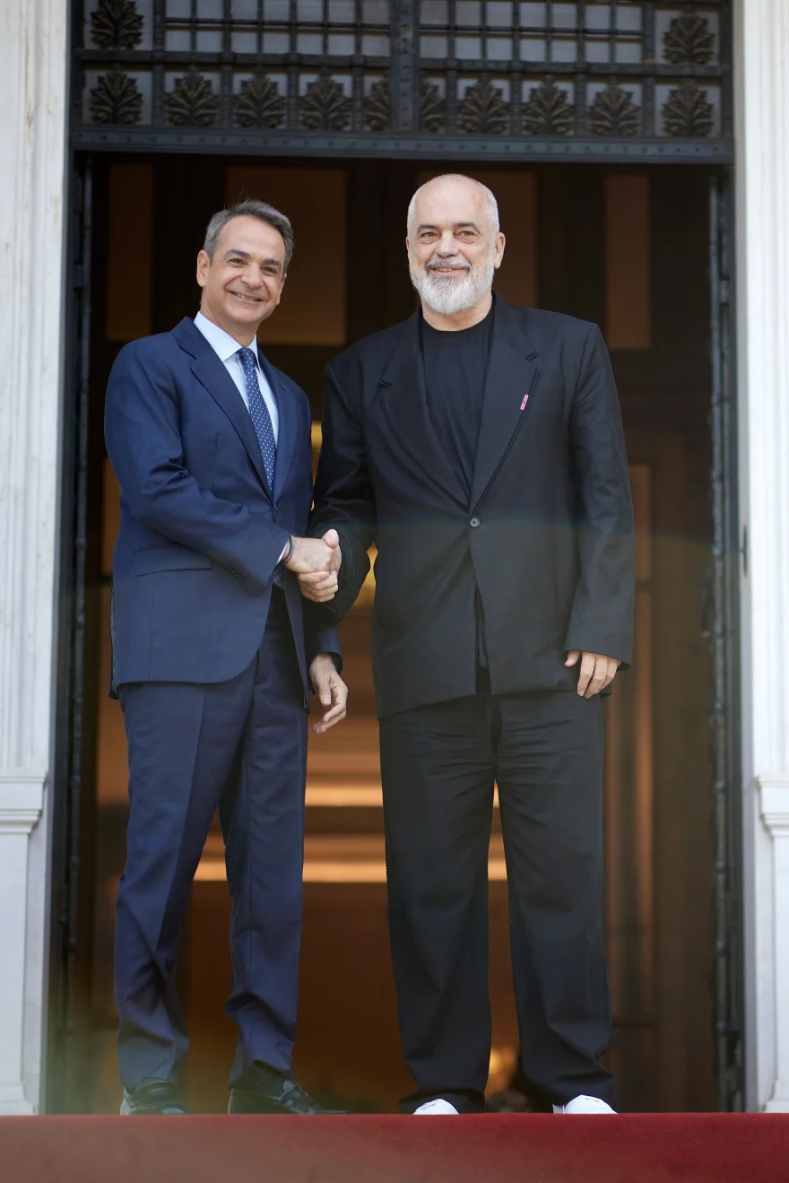 Έντι Ράμα Κυριάκος Μητσοτάκης